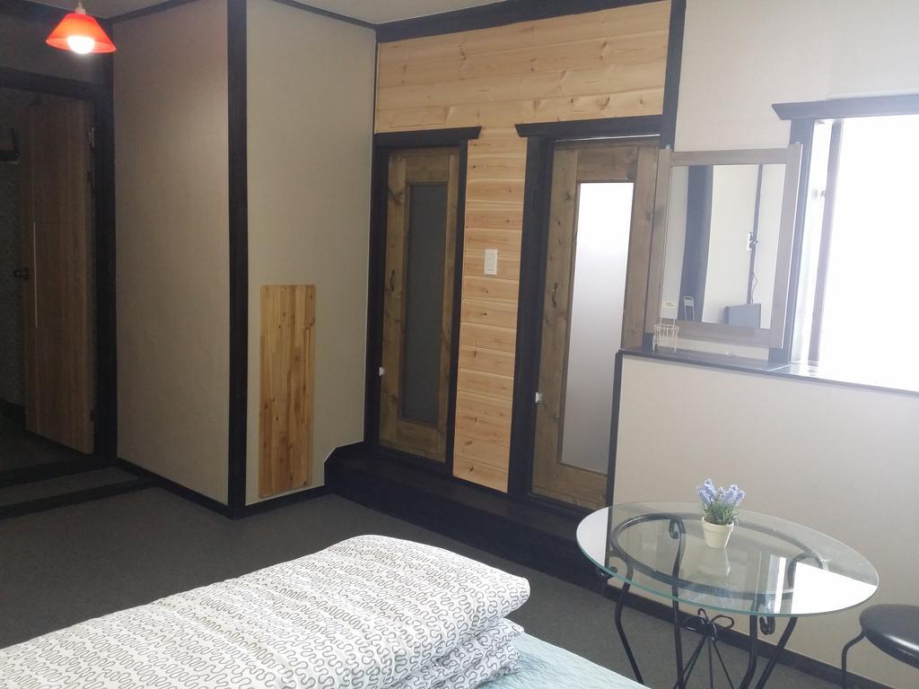 Jeju Airport Mira Guesthouse Экстерьер фото