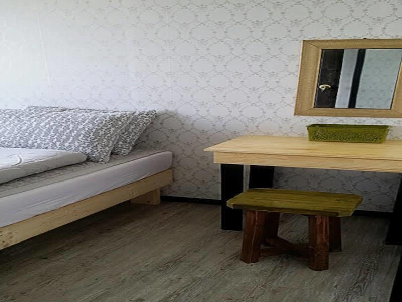 Jeju Airport Mira Guesthouse Экстерьер фото