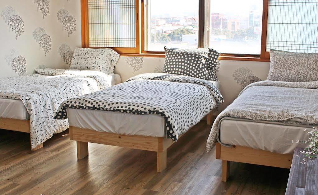Jeju Airport Mira Guesthouse Экстерьер фото