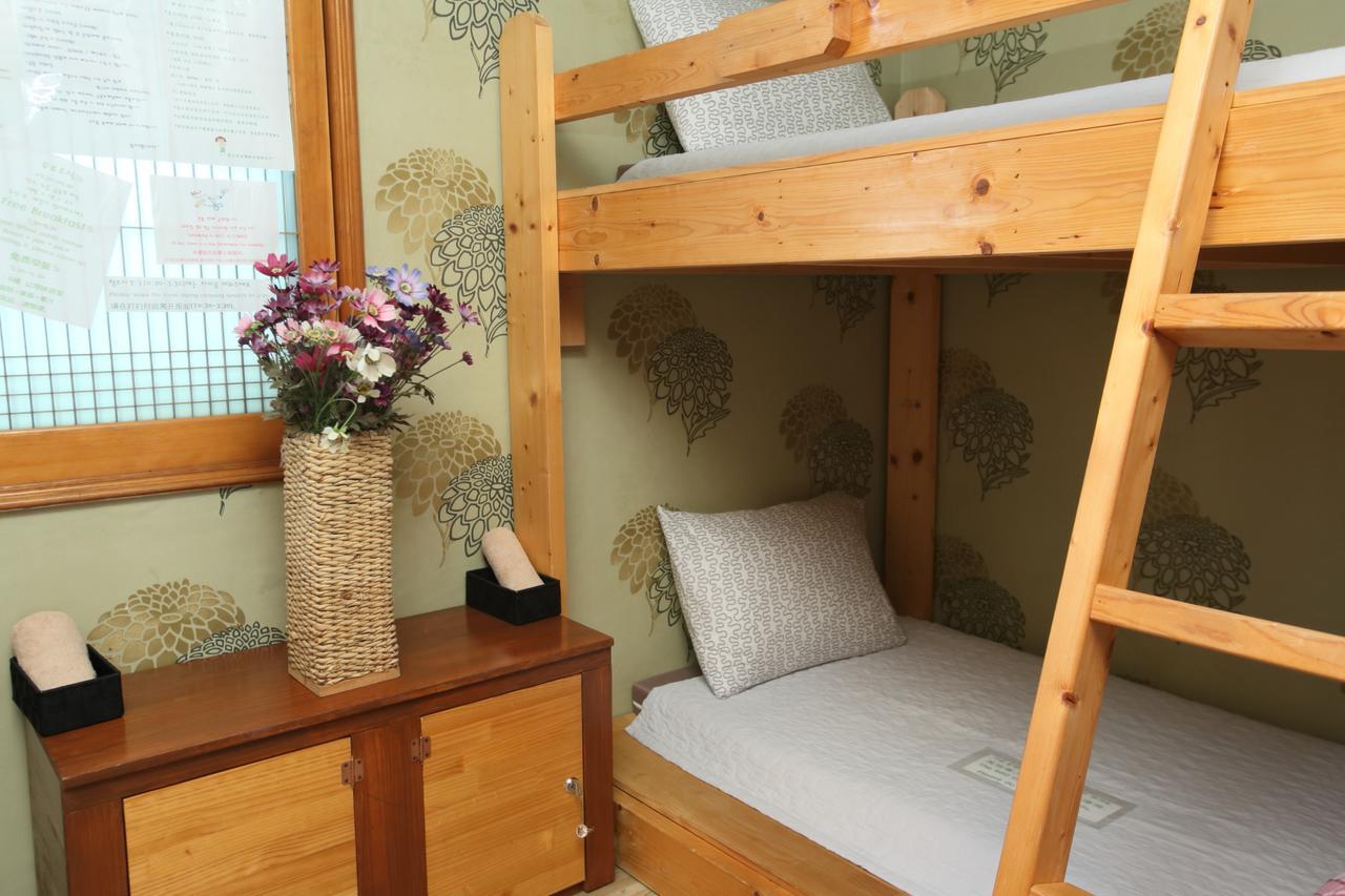 Jeju Airport Mira Guesthouse Экстерьер фото